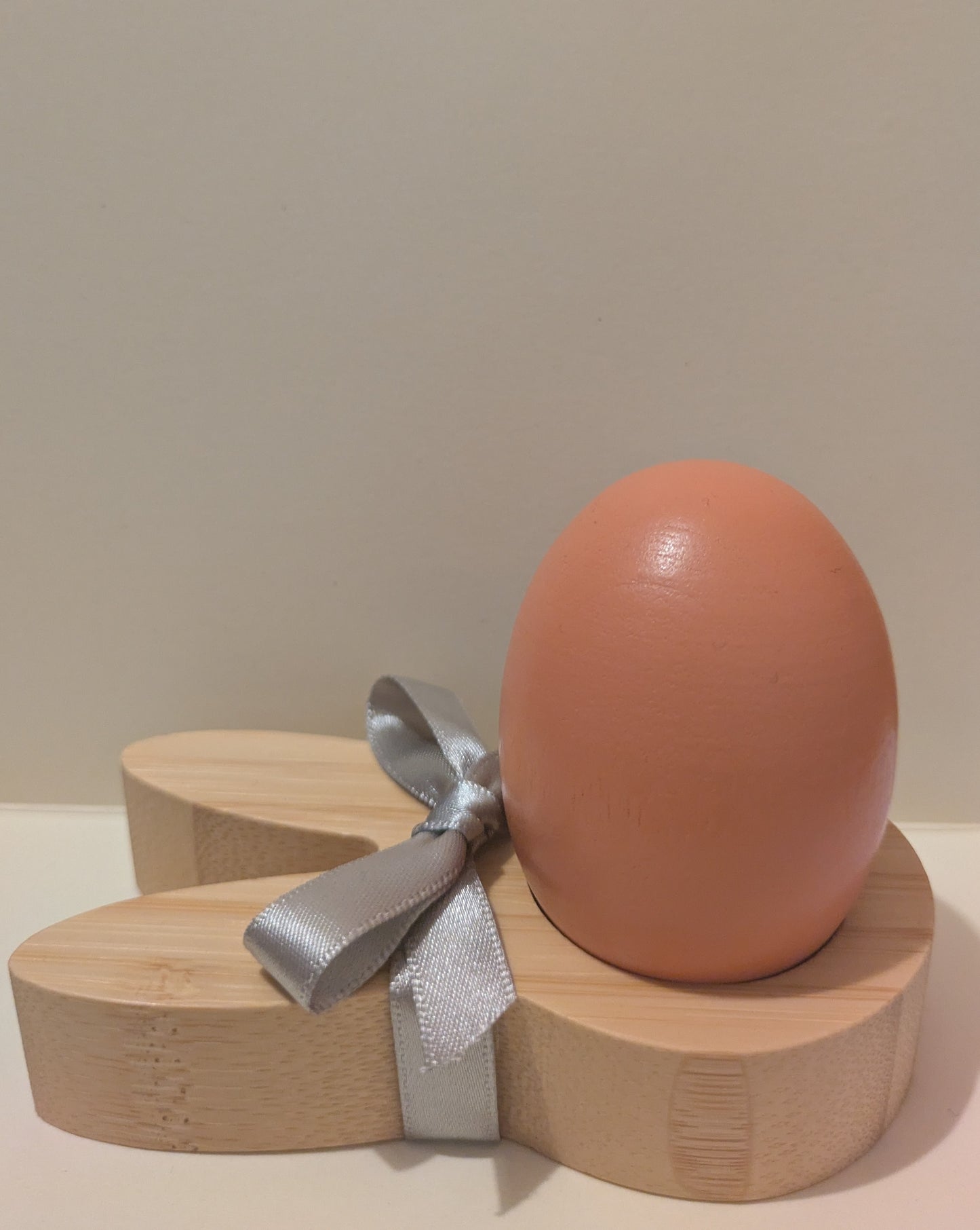 Bamboo bunny egg cups